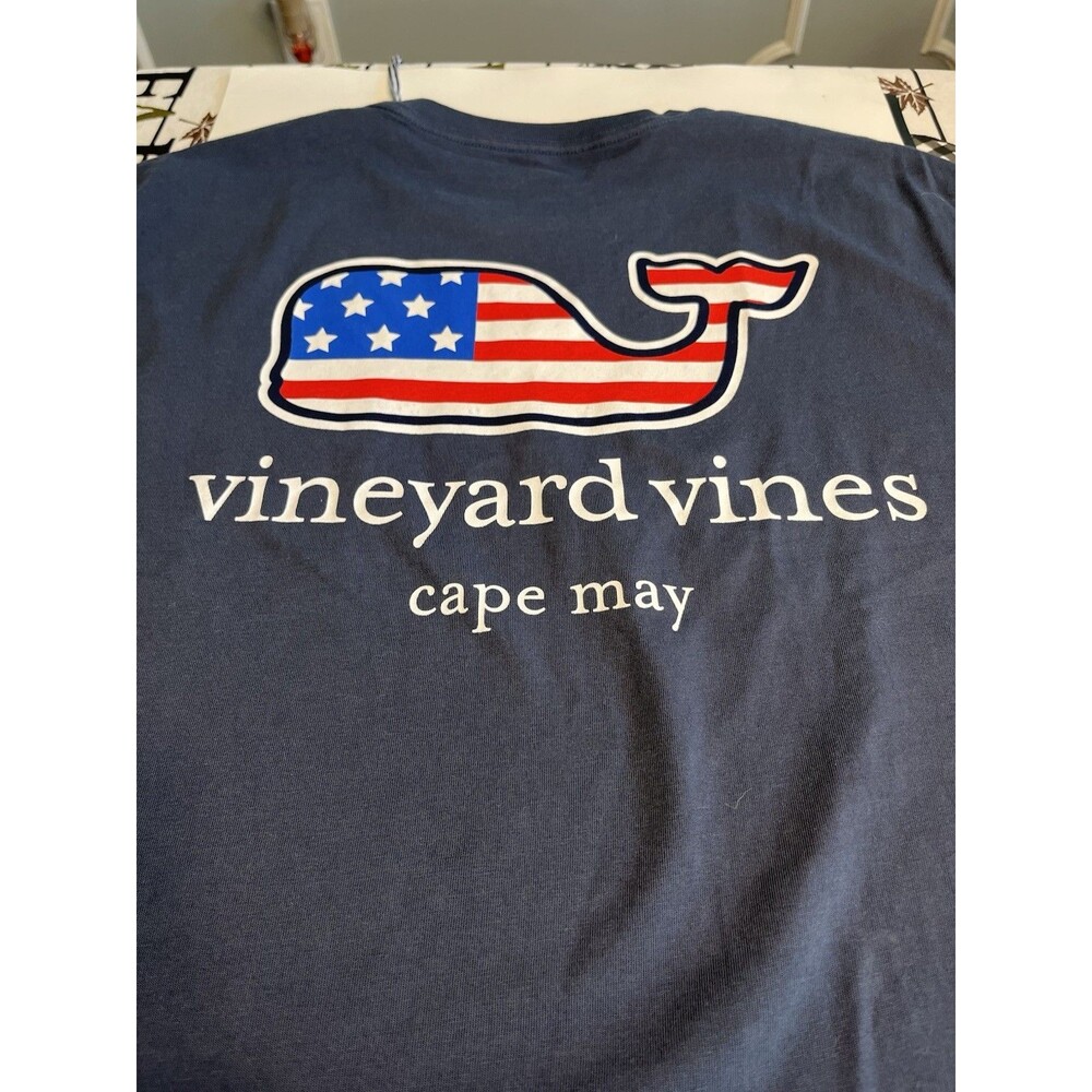 Vineyard Vines American Flag Whale Cape May Blue Tee Shirt Chest Pocket Sz L